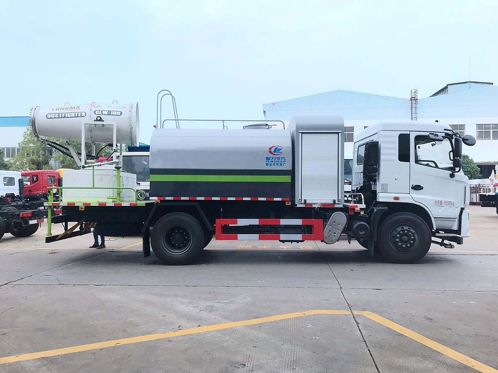 國六東風(fēng)專底10立方抑塵噴霧車
