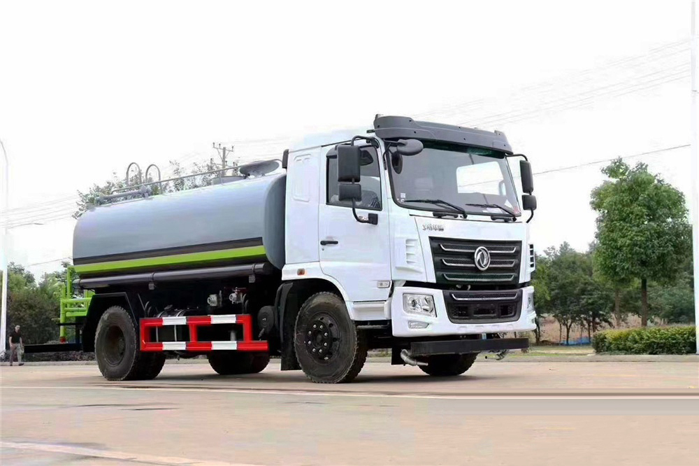 國(guó)六東風(fēng)華神F5 12立方灑水車