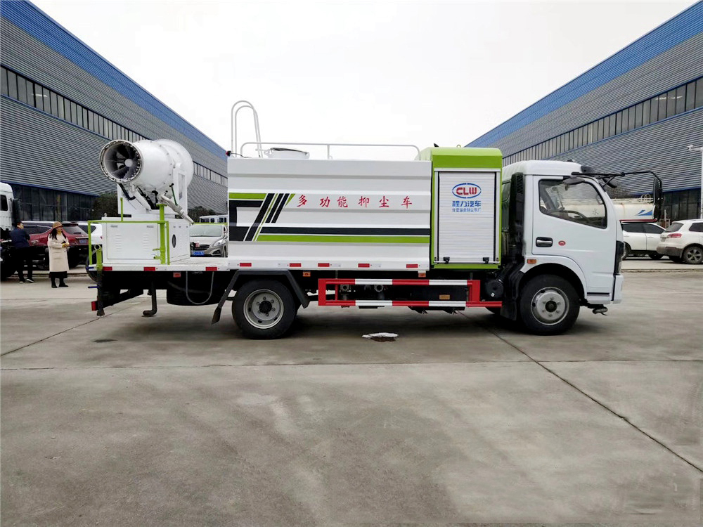 國六8方東風D7抑塵車30-50米