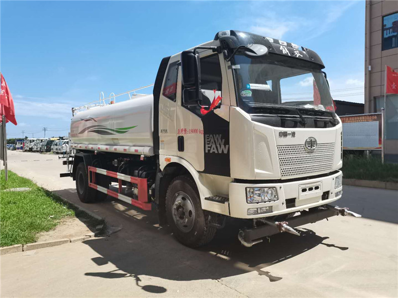 國(guó)六解放J6 13方霧炮灑水車