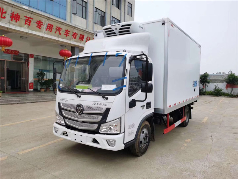 國(guó)六福田歐馬可4.2米肉鉤冷藏車