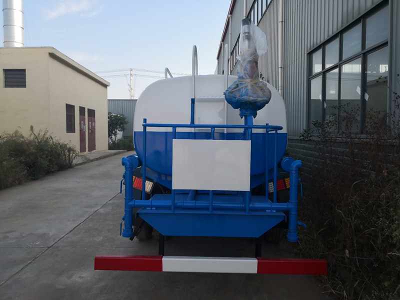 二手五噸灑水車